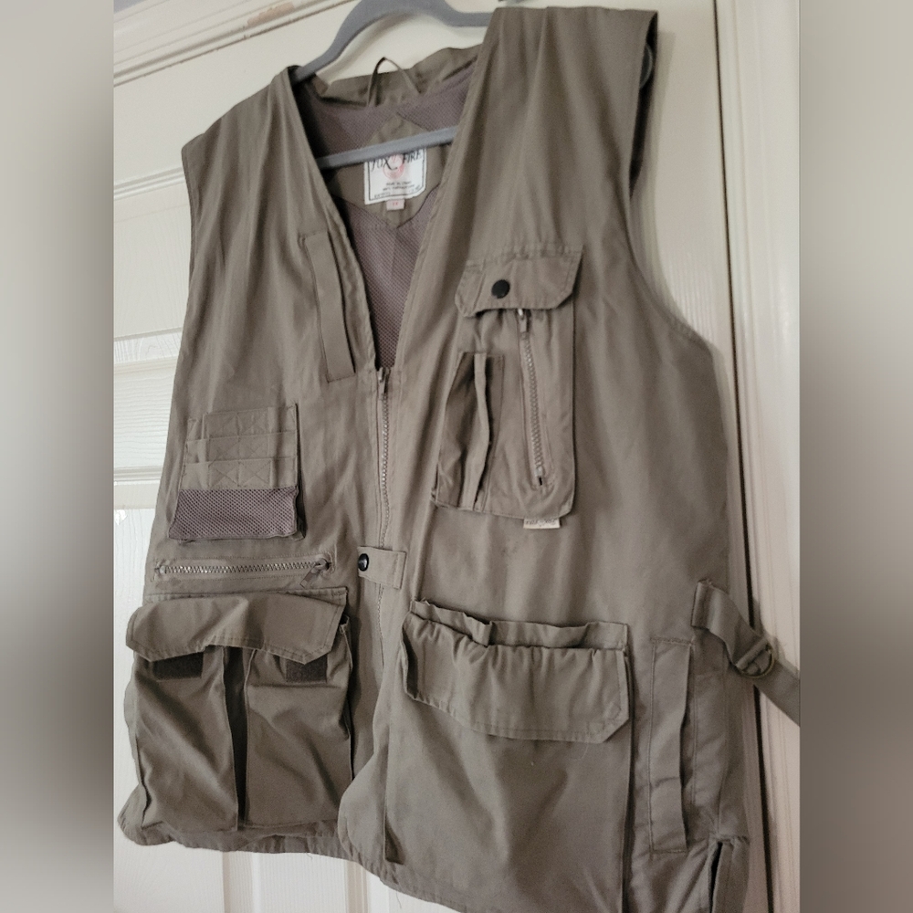 Fox Fire Mens Multipocket Ultimate Vest Photography Fishing Hunting Size LR